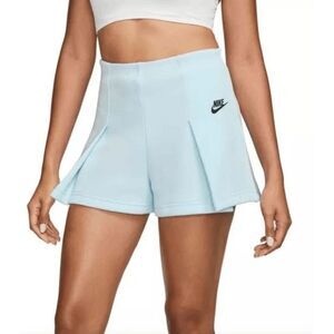 Nike Women's Sportswear Tech Fleece High-Waisted 3" Pleated Shorts Blue M